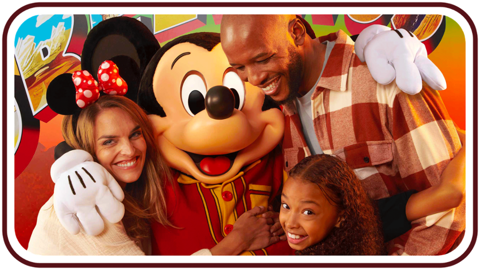n038874_2025oct09_world_disney-mickey-greetings-hug-family-vip-santa-fe_16-9_update_contour_tcm764-251356_w_960_p_1_f_jpg